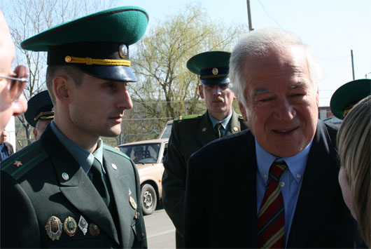 Karl von Wogau at the moldovan-ukrainian border